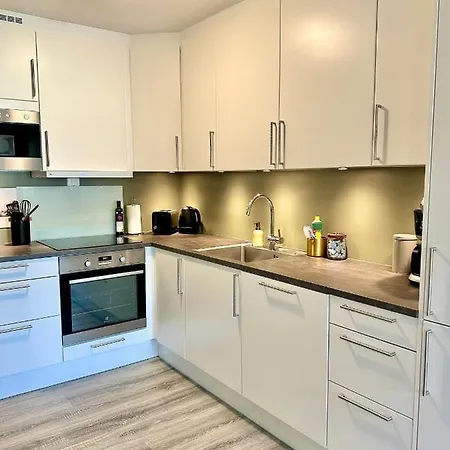 דירה Modern In *